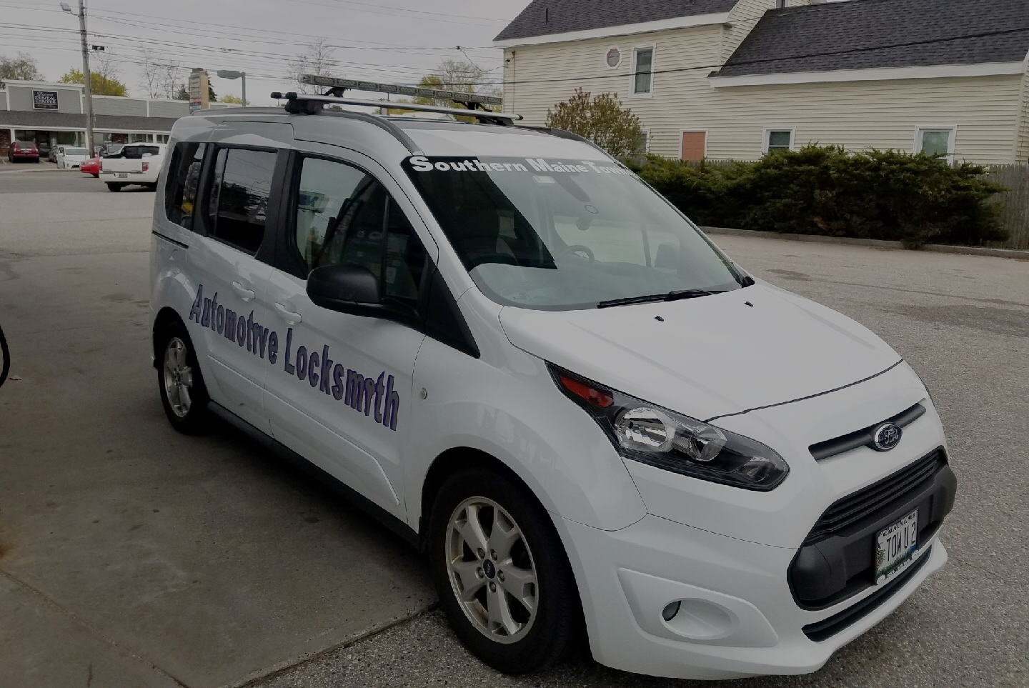 Southern Maine Towing and Recovery Automotive Locksmith Southern